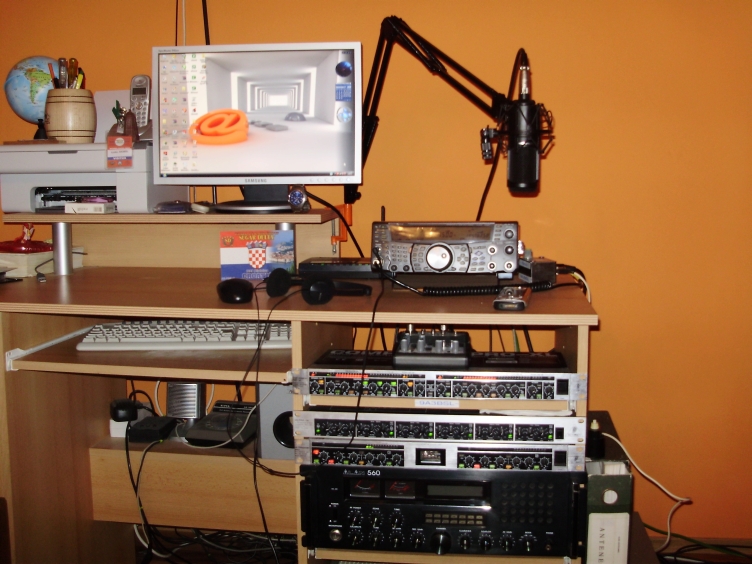 The Old 9A3BSL Voodoo Audio Studio!
